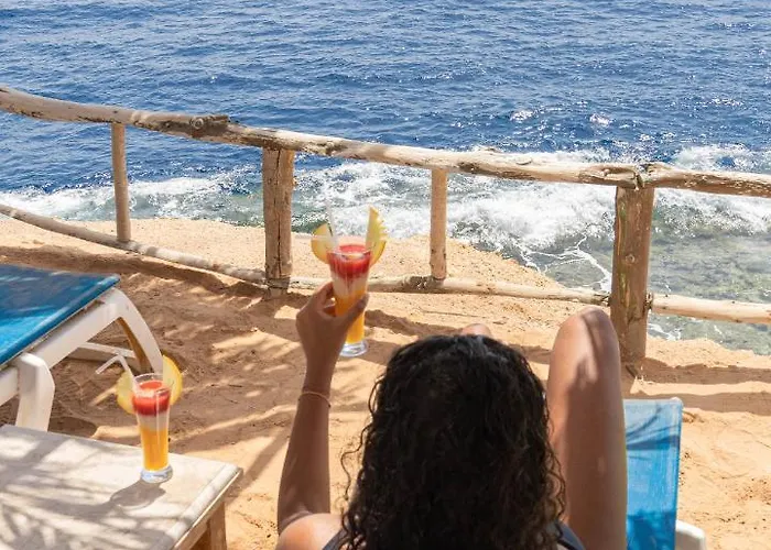 Reef Resort 4*