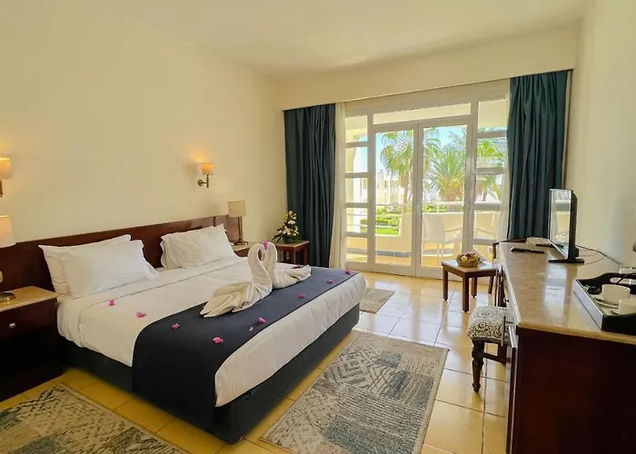 Resort Reef 4*