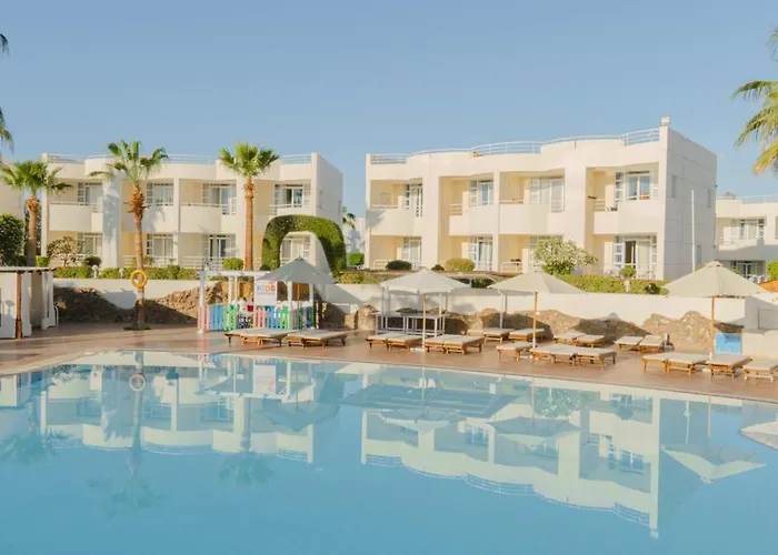 Reef Resort 4*