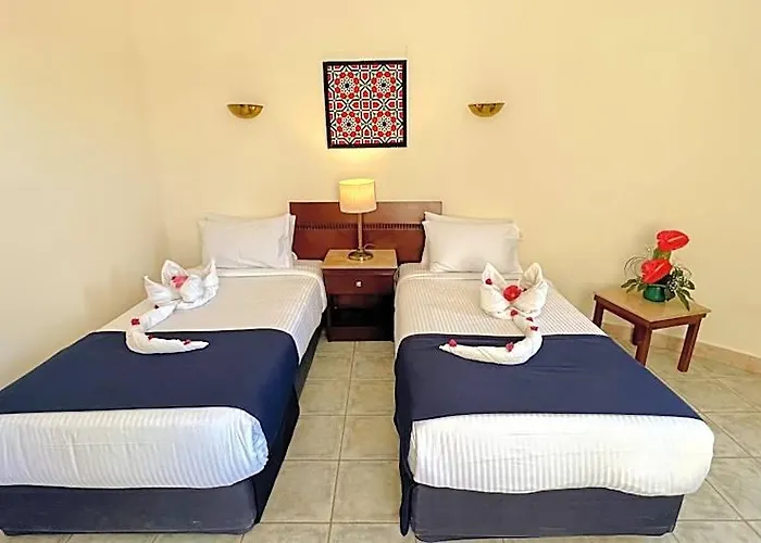 Reef Resort 4*