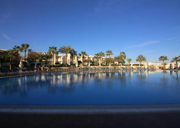 Reef Resort 4*